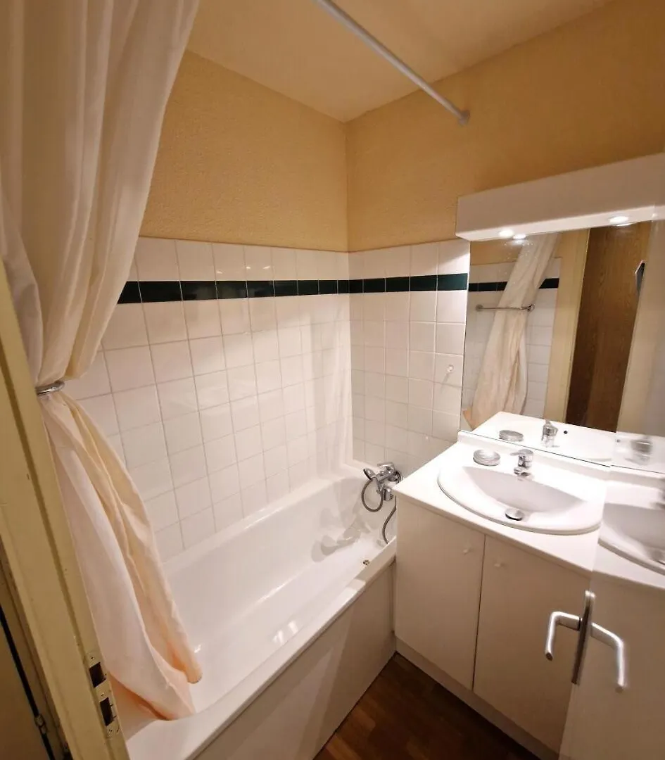 Chalets Du Thabor - 2 Pieces 5 Personnes Idealement Situe Mae-2977 Modane 0*,  France